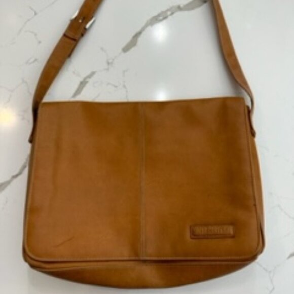 The Stone camel colour purse,  cross body adjustable brown messenger style bag - Picture 6 of 12